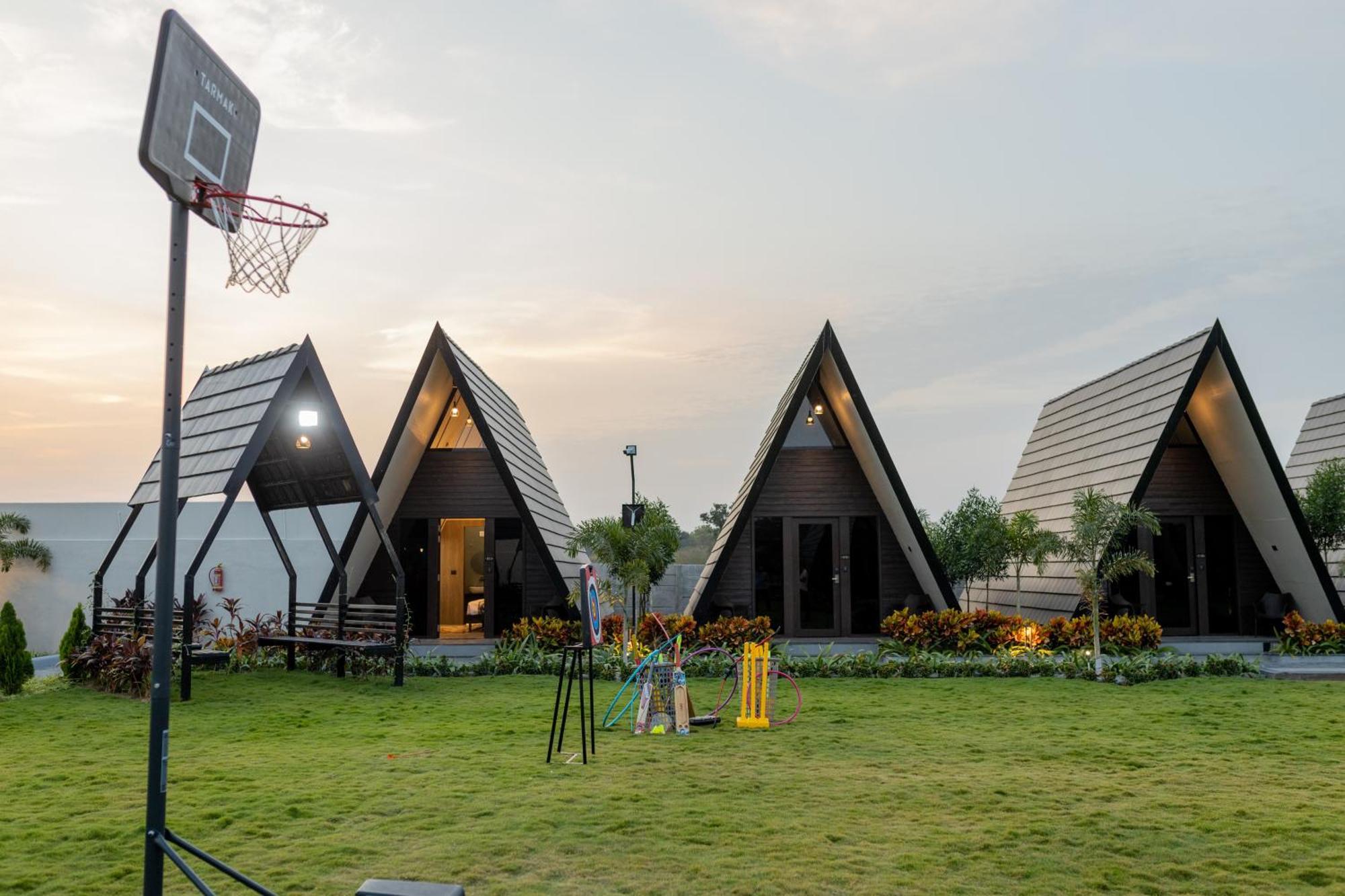 Regenta Resort Vindhyachal, Statue Of Unity Kevadia Esterno foto